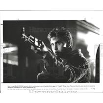 1992 Press Photo Emilio Estevez Freejack - RRX99773