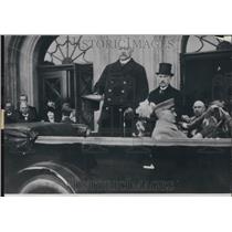 1963 Press Photo Dr Konrad Adenauer Entering Car Hindenburg