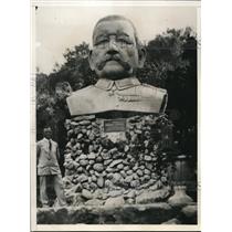 1935 Press Photo Paul Von Hindenberg, President German Republic statue