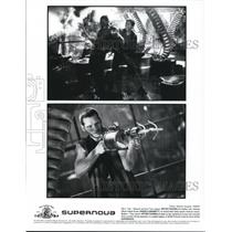 2000 Press Photo Peter FAcinelli Angela Bassett in "SuperNova"
