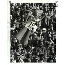 1987 Press Photo Inflatable Gumby Doll dressed as Bernie Kosar with the Browns