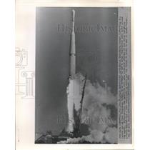 1962 Press Photo Thor-Delta lifts from launch pad at Cape Canaveral - sbx04243