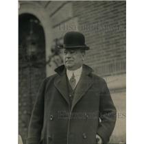 1920 Press Photo Sen Hiram Johnson Attends McLean Residence at Harding's Request