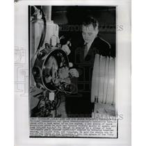 1960 Press Photo NASA Ion Engine - RRW24265