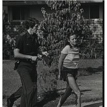 1984 Press Photo Alabama-Jeanne Jones Ball arrested for murder by police officer