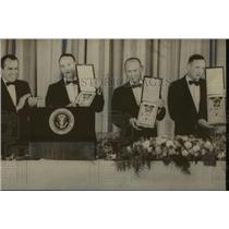 1969 Press Photo Washington D.C.-Astronauts presented "Medal of Freedom" award.
