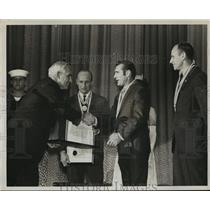 1971 Press Photo Astronauts Receive Awards - abna04461