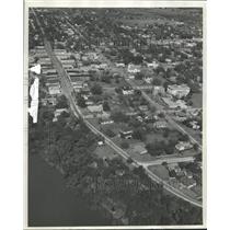 1960 Press Photo Aerial View of Bastrop, Texas - hca08372