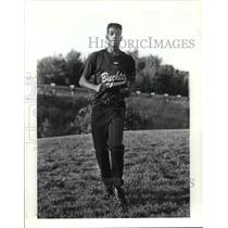 1991 Press Photo Carlos Jones, Buchtel Cross Country runner - cvb40131