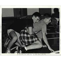 1991 Press Photo Jeff Witherite & Sean Baker practice for Richmond Hts wrestling