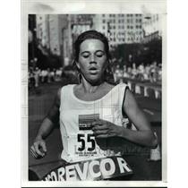 1987 Press Photo Maureen Cogan 10 k winner - cvb49250