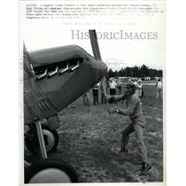 1982 Press Photo Dean Tilton Lakeland Starts Travel Air