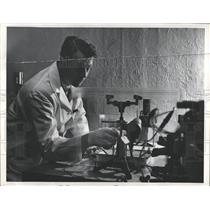 1956 Press Photo Leif Koren Lund Chemical Engineer - RRX80889