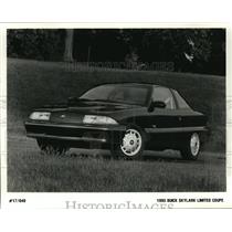 1993 Press Photo 1993 Model Buick Skylark Limited Coupe - not00428