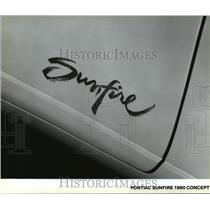 1990 Press Photo Name on Door of Pontiac Sunfire 1990 Concept Car - not00943