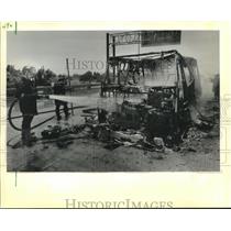 1988 Press Photo Firefighters extinguish motor home that caught fire on I610