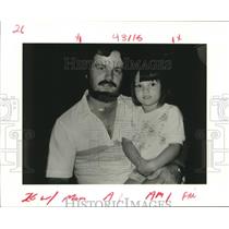 1987 Press Photo Tim Foxworth with daughter Chrissy, 5, of Louisiana - nob12293