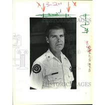 1989 Press Photo Earl Gorrondano, Fire Chief - nob18985