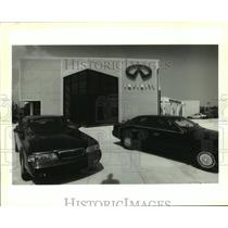 1995 Press Photo The Crescent City Infinity car dealership in Metairie