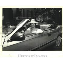 1988 Press Photo Barbara Lill In Mustang Convertible, Uptown New Orleans