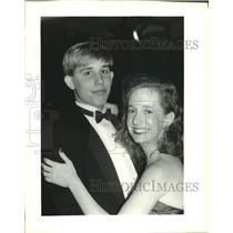 1994 Press Photo Pablo Gonzalez & Lauren Kolb dancing at a Sweet 16 Party