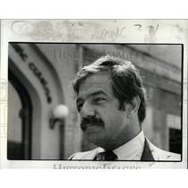 1984 Press Photo Abdeen Jabara attorney Joumana vote - RRW87427