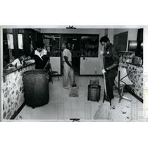 1983 Press Photo Detroit Hutzel Hospital Vandals - RRX52665