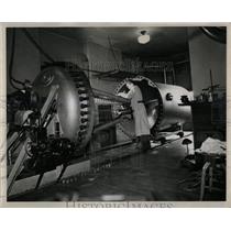 1948 Press Photo Illinois Tech Atom smashing McClurg - RRW65623