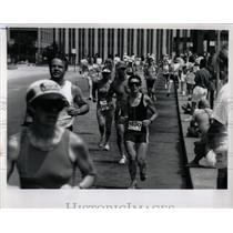 1989 Press Photo Annual Bud Light US Triathelon Athlete - RRW92877