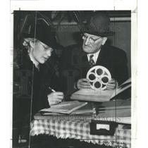 1940 Press Photo Army Navy Chicago Municipal Court Men - RRX89455