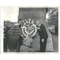 1962 Press Photo Polish-American Parade Wreath Ceremony
