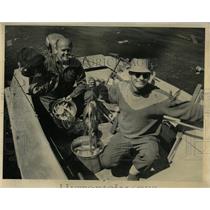 1963 Press Photo Vernon Gilbertson catching fish - RRW90893