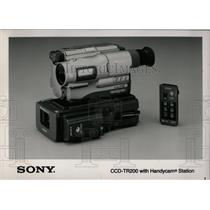 1992 Press Photo Sony TR200 Camcorder Handycam - RRW69807