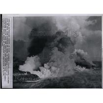 1962 Press Photo Mt. 0yama, Japanese Island Erupts - RRX78685