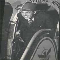 1943 Press Photo Vace Graham Air Tour