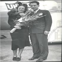 1937 Press Photo Mr. and Mrs. Jacino Married In Plane