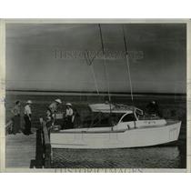 1965 Press Photo La Paz Fishing Boat Preparing Trip