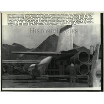 1971 Press Photo Air trucks Alaska oil pipeline shorten - RRW57403