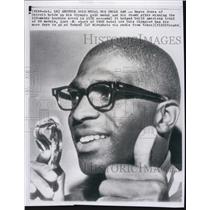 1964 Press Photo Hayes Jones Olympic Track Athlete Hurdles Gold Medal Winner
