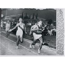 1962 Press Photo Jim Beatty, Champion Runner of the AAU Mile Run