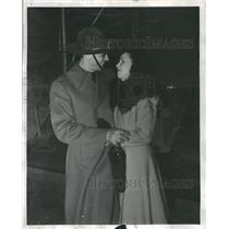 1941 Press Photo Army Battalion Bride John F.Grogan