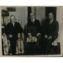 1923 Press Photo President Coolidge in his first official conference with Sec.