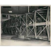 1955 Press Photo Centrifuge Showing in Center the Observer - KSB45105