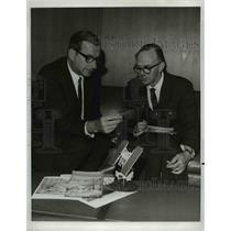 1968 Press Photo Dr. Thomas and Duke with the weather picture receiving station