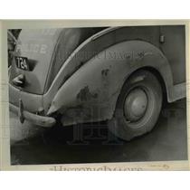 1943 Press Photo The wrecked car - nee29713