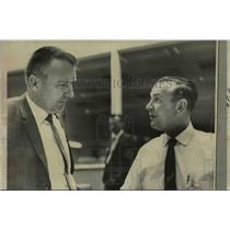 1965 Press Photo Space Center Houston-Everett Christianson talks with Chris Craf