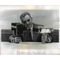 1969 Press Photo Washington Westinghouse camera program manager Stanley Lebar