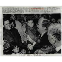 1966 Press Photo President Hubert Humphrey ,Arthur Mondragon, Jr in Denver, CO