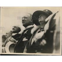 1926 Press Photo Governor of New York Al Smith & Mrs Smith Listening Cardinal