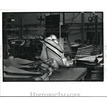 1982 Press Photo Ralph Hoover who has worked at the Fisher body plant for 27 yrs